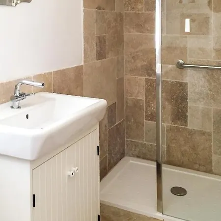 Le Petit Grenier - 1 Bedroom *